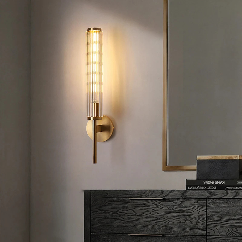 Applique Murale LED Haut de Gamme en Laiton Doré et Verre Strié